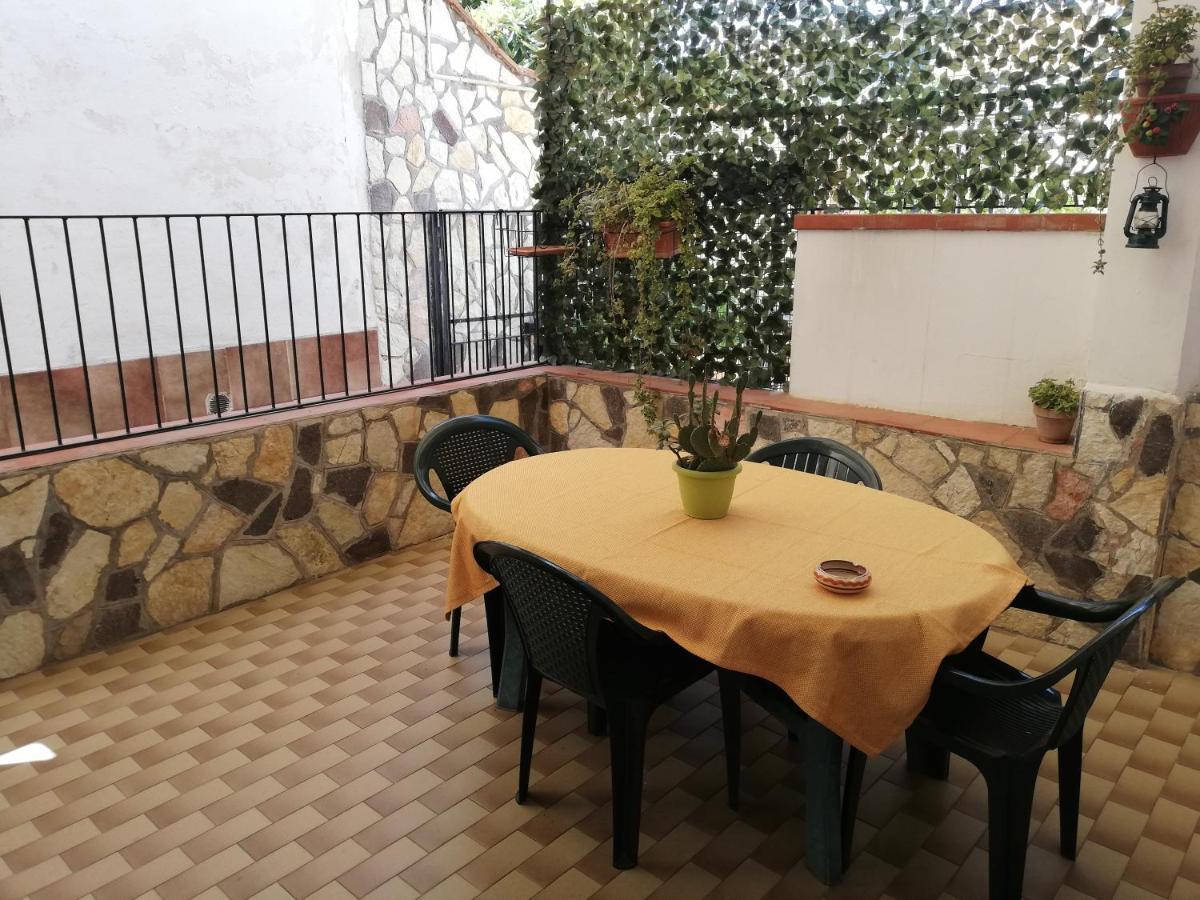 Charming Apartment In Mondello Palermo Exterior photo
